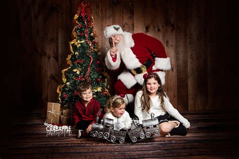 Christmas Portraits With Santa in Boston · Crabapple Photography