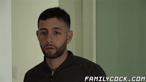 Handsome Jock Helps A Daddy Out With A Morning Fuck Session BoyFriendTV