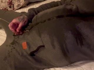 连体衣床小便和精液 Pornhub Gay