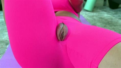 Rachael Cavalli Flashes Her Pussy Wearing Torn Yoga Pants Porn Movies 3Movs