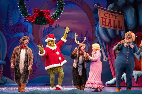 Review of How The Grinch Stole Christmas at CTC, 2022 - Play Off The Page