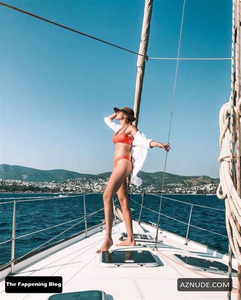 Gizem Karaca Sexy And Hot Bikini Photos AZNude