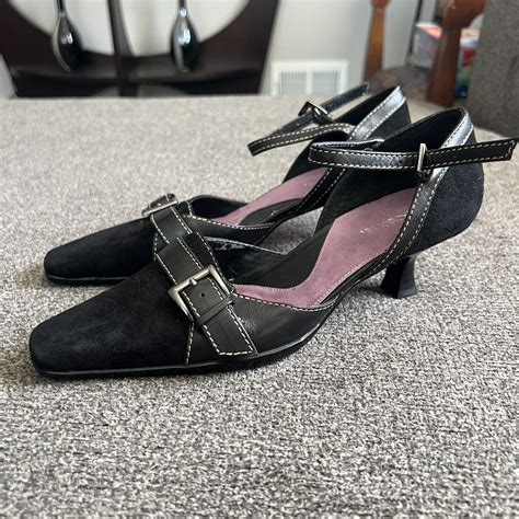 black vintage aerosoles shoes size    depop