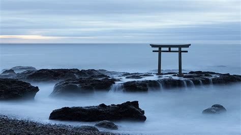 Black torii gate, Japanese, torii HD wallpaper | Wallpaper Flare ...