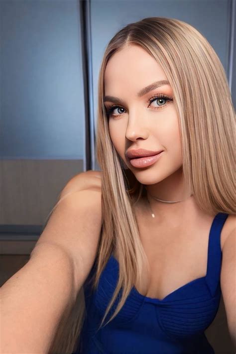 Beautiful Anastasia 38 Y O From Wroclaw With Blonde Hair ID 289312 LadaDate