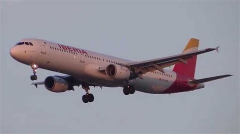 Ec Ixd Iberia Airbus A Landing Approach Madrid Barajas Airport Youtube