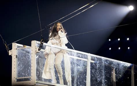 Rihanna Performs Live In Stockholm Hot Celebs Home