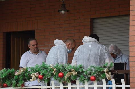 Donna Uccisa In Casa A Cisterna Di Latina Davanti Alla Figlia Minorenne La Vittima Aveva 35