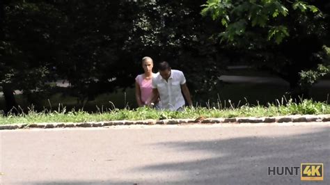 Smart Man Finds Pretext To Buy Sweet Cunny Of Hot Blonde