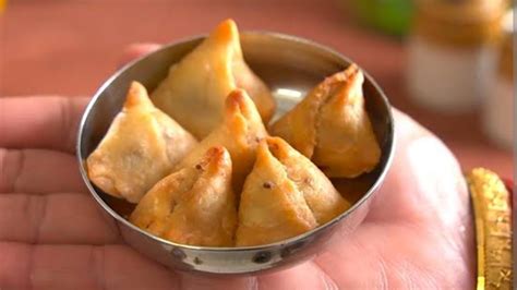 Quick And Easy Mini Samosa Perfect Evening Snacks Crispy Aalu