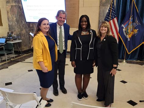 Borough president’s office, Bronx business leaders host session on