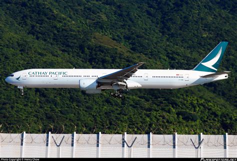 B HNW Cathay Pacific Boeing 777 31H Photo By Henry Chow ID 1302736