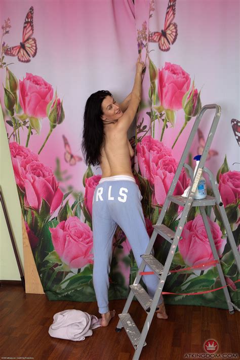 Mature Seductress Evil Eva Losing Her Clothes And Exposing Her Hairy Body CoedCherry