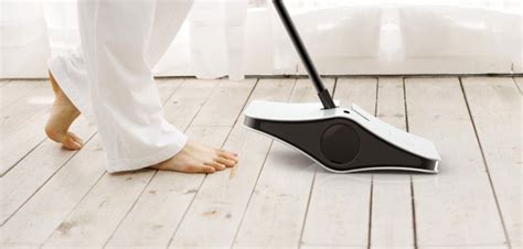 Clean Both Ways - Yanko Design