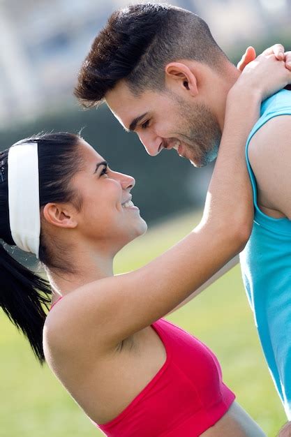 Imágenes De Amor Fisico Descarga Gratuita En Freepik