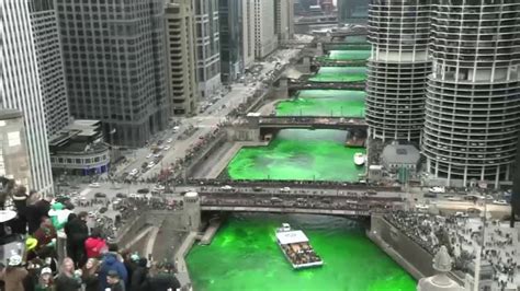 Watch Incredible Time Lapse Shows Chicago River Dyed Green In 30