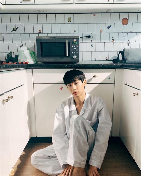 Bondage And Cuffs A Hardcore BL Adorable Thai Twink Gun Stars In Playboy GagaTai