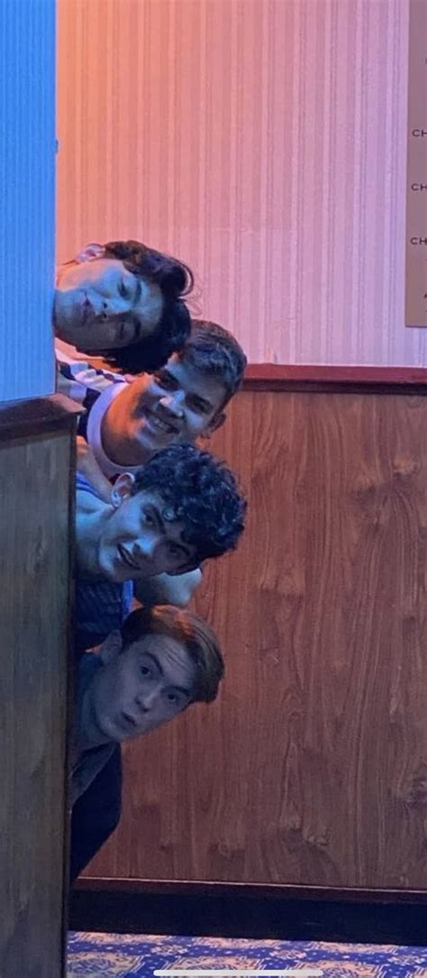 Pin On HEARTSTOPPER In 2024 Alice Book Cute Gay Cute Gay Couples