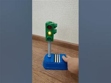 Игрушка говорящий светофор - YouTube