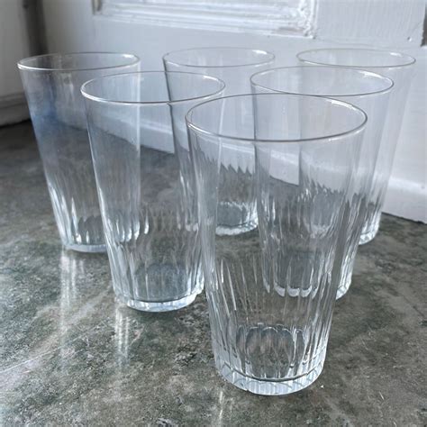 Se produkter som liknar Sex vackra slipade munblåsta på Tradera 685832464