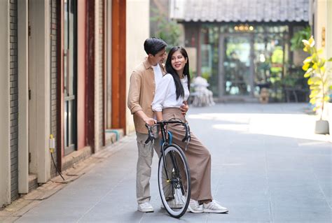 Try These Travel Activities With Your Partner For A More Intimate