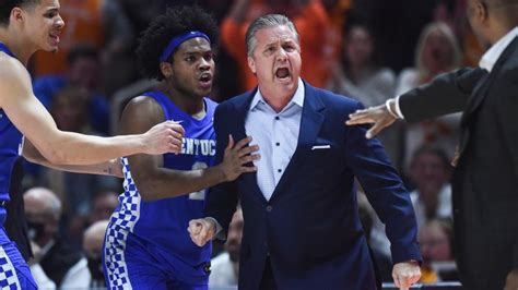 John Calipari Nearing Agreement With Arkansas Kentucky Coach Taking