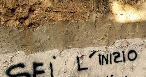 Iliubo Scritte Sui Muri Inneggianti Al Bene E Al Male