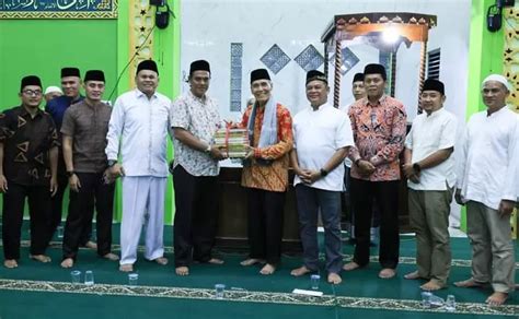 Tsr Provinsi Bantu Masjid Airsantok Rp Juta Padek Jawapos