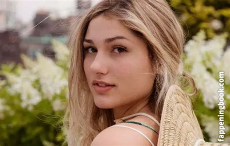 Sasha Meneghel Sashameneghel Nude OnlyFans Leaks Fappening FappeningBook