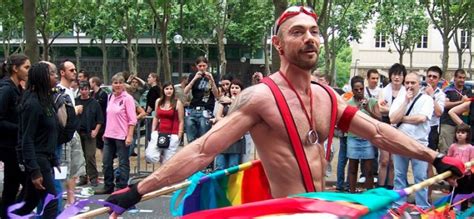 Paris Gay Pride 2026 Fechas Fiestas Y Recorrido Del Desfile