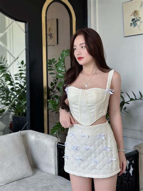 Tổng hợp Hình ảnh Thị Nhung mặc bikini sexy mới nhất