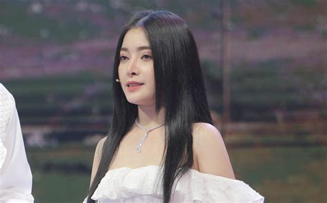 Khi N Trai P Kh C N C N Hot Girl V N B T Ch I Trong Show H N H