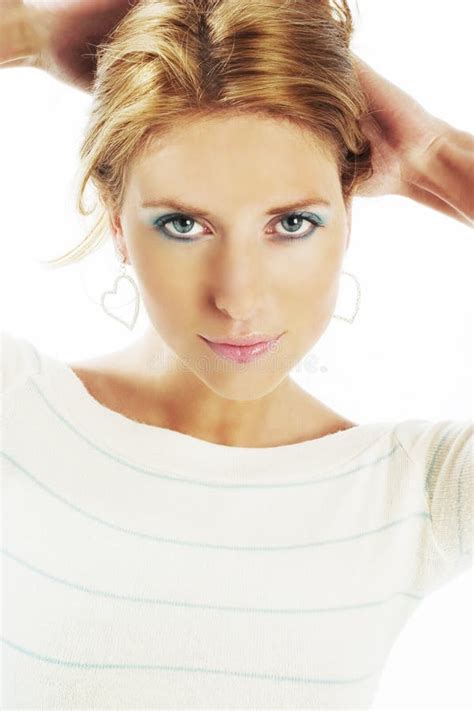 Blonde Hermoso En Blanco Foto De Archivo Imagen De Ojos