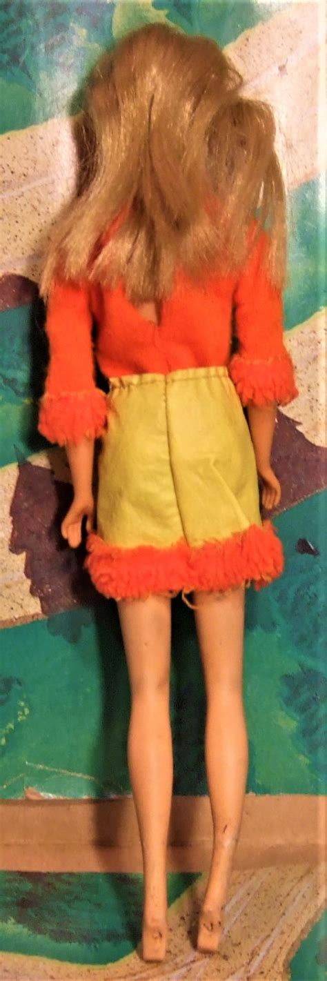 Vintage Barbie Twist N Turn TNT BARBIE Beautiful BLONDE