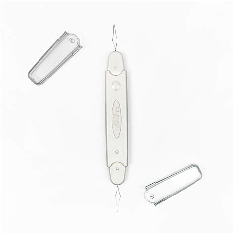 Clover Double Needle Threader Maydel Craft
