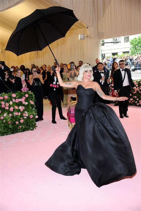 Gala Met 2019 El Vestido De Lady Gaga Y Sus Cuatro Pasos