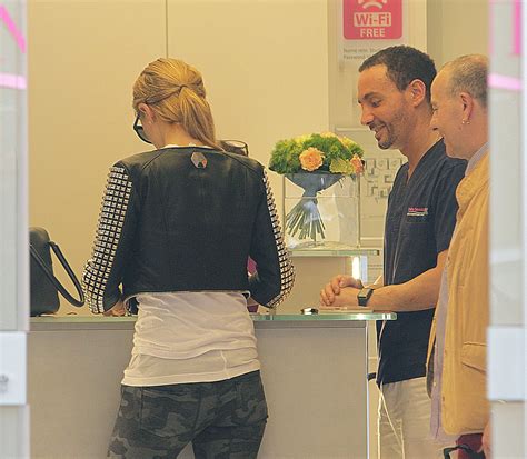 Paris Hilton Hot Celebs Home