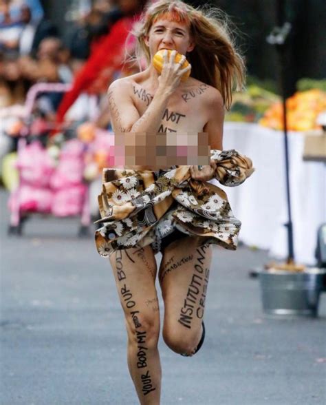 D N Ng I M U B N Nude M C N I Y Di N Th I Trang Tr N Ng Ph