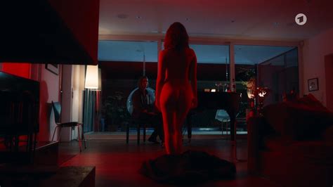 Nude Video Celebs Actress Emma Drogunova