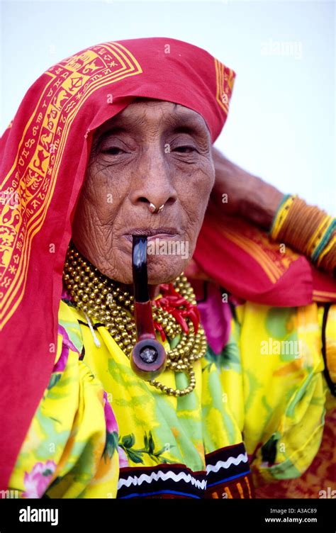 Colorful Kuna Native Indigenous Tribes from San Blas Panama Stock Photo ...