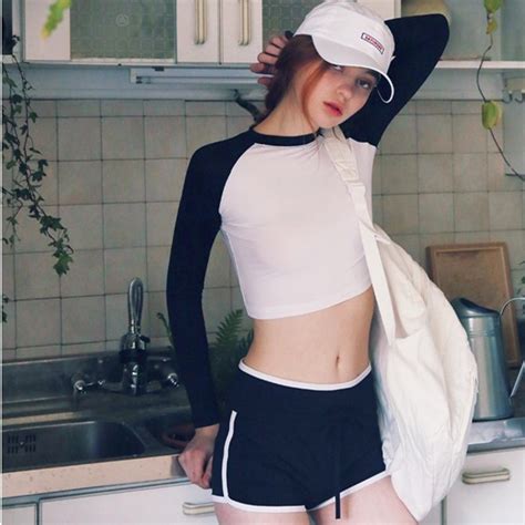 Bộ Đồ Bơi Đi Tắm Biển Nữ Bikini Mảnh Set Áo Dài Và Quần Lót Cửa Hàng Nam Ken Sport