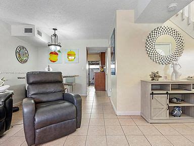 W Th Ave Apt Hialeah Fl Zillow