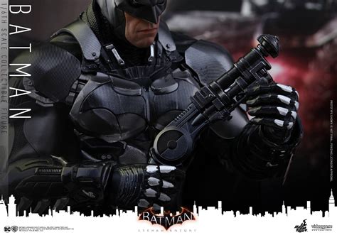 Batman Arkham Knight Scale Figure By Hot Toys The Toyark News