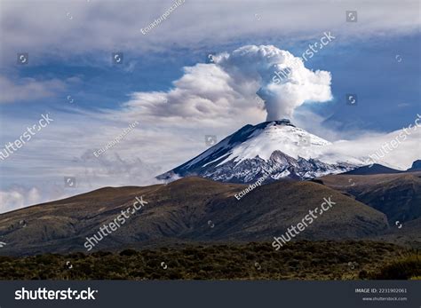 Cotopaxi Volcano Eruption Water Vapors Seen Stock Photo 2231902061
