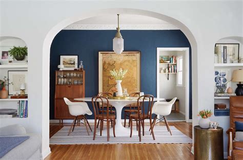 Exquisite Dining Room Wall Decor Ideas for 2025