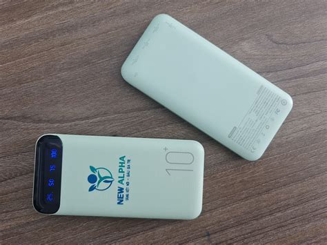 Bqt R8 Bộ Quà Pin Sạc Dự Phòng 10000mah Sổ Tay In Logo New Alpha Quà