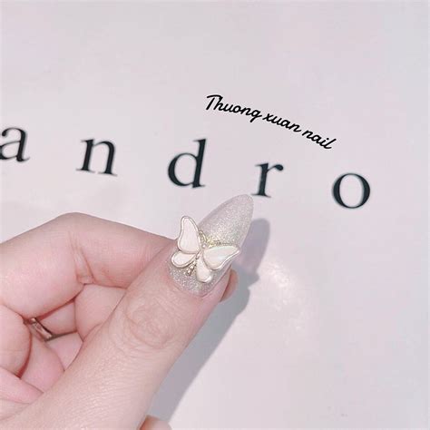 Mẫu charm Bướm Hot Trang trí móng Shopee Việt Nam