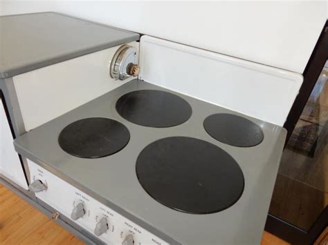 Sold Price Antique S Electric Range By Ge Hotpoint Converted