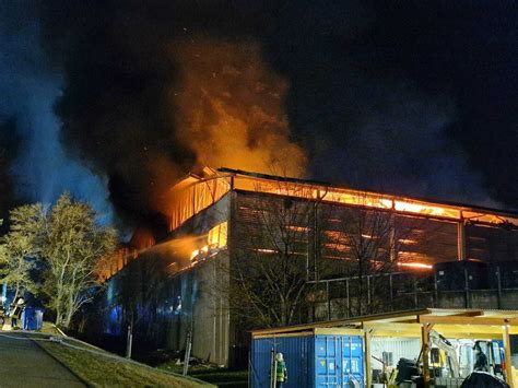 Brand Einer Lagerhalle Eines Entsorgungsunternehmens Einsatzbericht