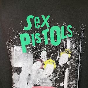 Sex Pistols No Future Cover Photo Band Tee Soft Jersey Knit Material 100 Cotton Men S Size